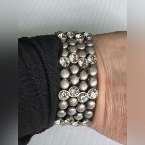 Beautiful stretchy bracelet
